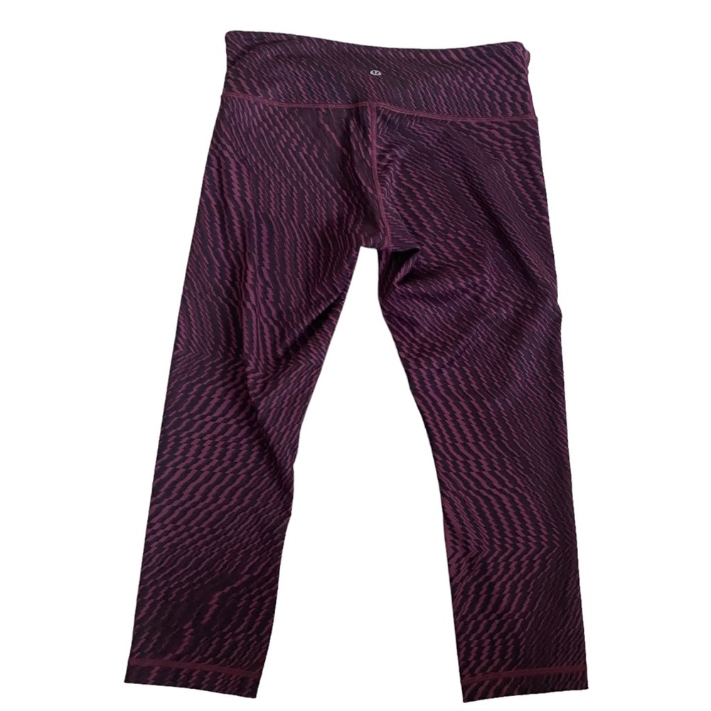 Lululemon maroon geometric print wonder under leggings crop red black US6 - Picture 3 of 13